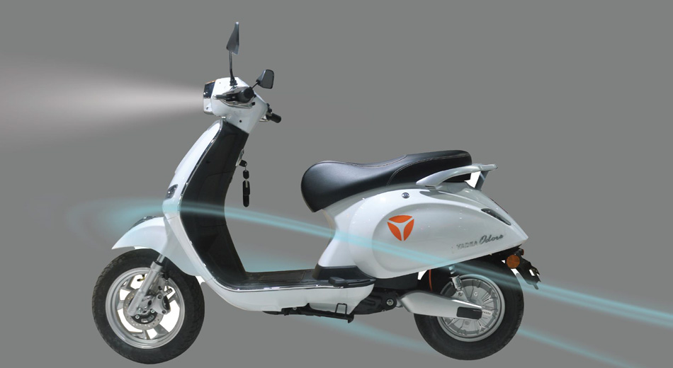 khai-truong-YADEASHOP-tai-xe-dien-Viet-Thanh-1
