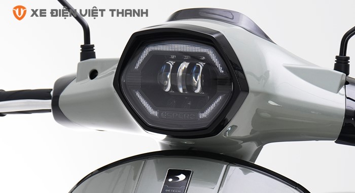 Đèn pha LED cao cấp 